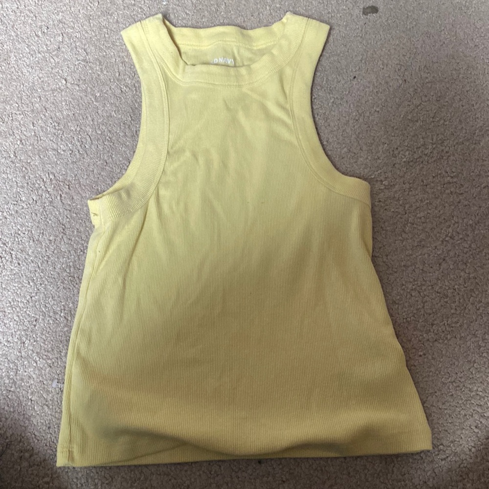 Old Navy small yellow ribbed top 💛